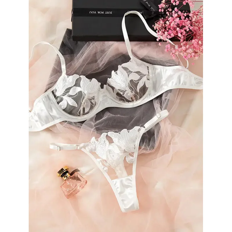 

2025 Transparent Floral Two Pieces Exquisite Lace Lingerie Set Ultrathin Bra Briefs Set Solid Exotic Lingerie For Ladies Q001