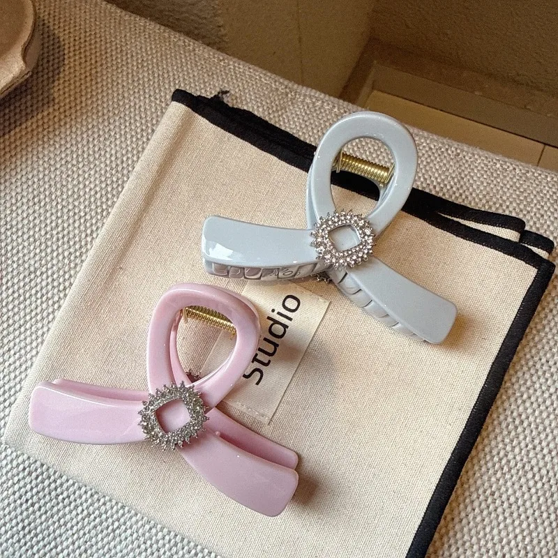

Элегантная заколка для волос в корейском стиле 9 см, украшенная стразами, акриловая заколка-краб в конфетных цветах, противоскользящий аксессуар для волос для девочек