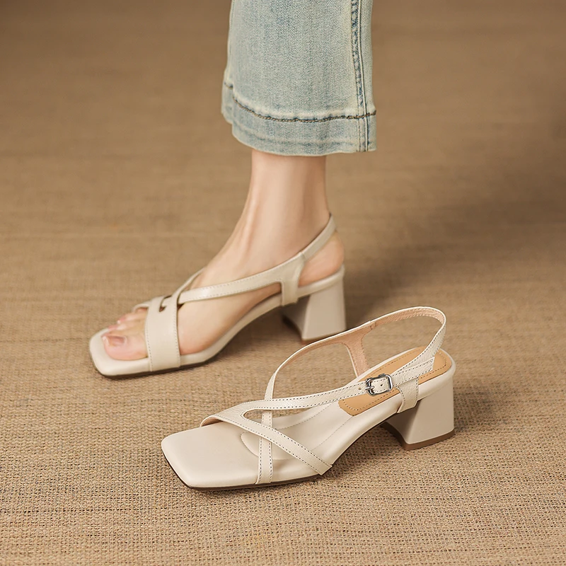 صنادل نسائية صيفية جديدة لعام  - مراجعة Women'S Shoes Naturalizer وسعره