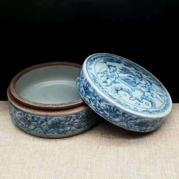 صندوق حبر بنمط الخزف الصيني الرائع باللونين الأزرق والأبيض