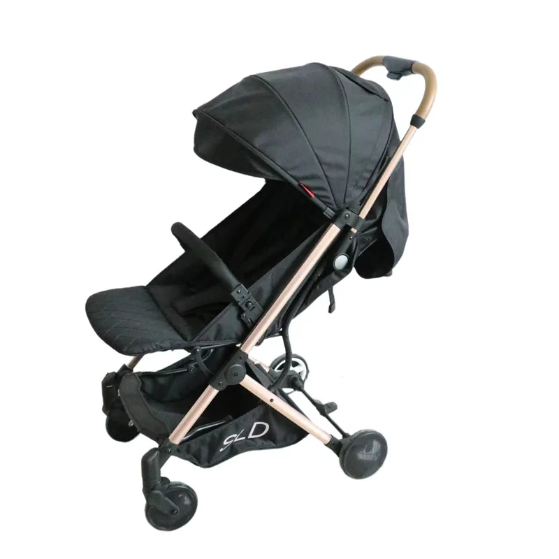 The stroller can fold the outdoor walking artifact with one click. Black stroller.