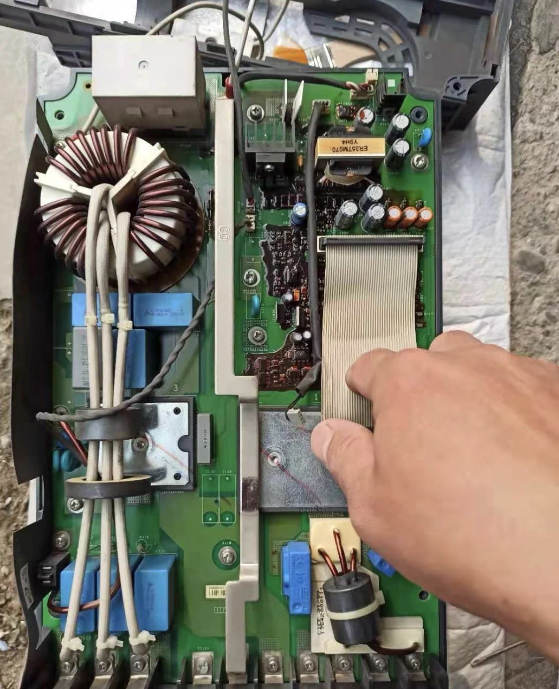 For Schneider frequency converter ATV61 ATV71 base plate 15kW and 18.5KW power drive board main board trigger board power