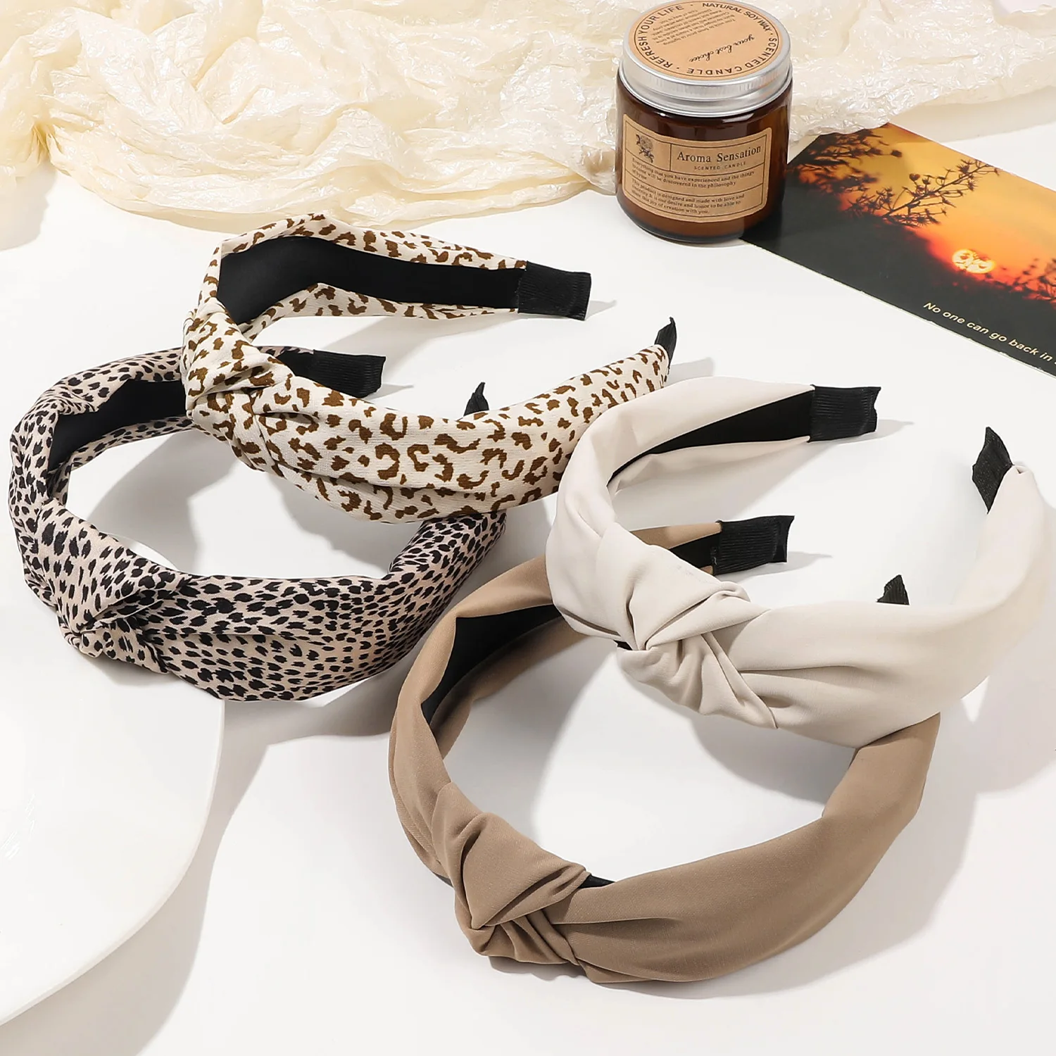 عصابة رأس نسائية واسعة معقودة بطبعة جلد الفهد، إكسسوارات شعر بسيطة على شكل تاج عالي