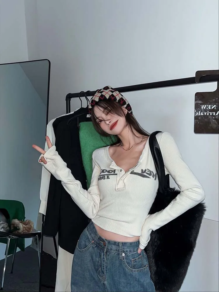 Retro Graffiti Print Elastic T Shirt Women Sexy Slim Crop Top Ribbed Long Sleeve O-neck Tops Grunge Tee Tops Korean