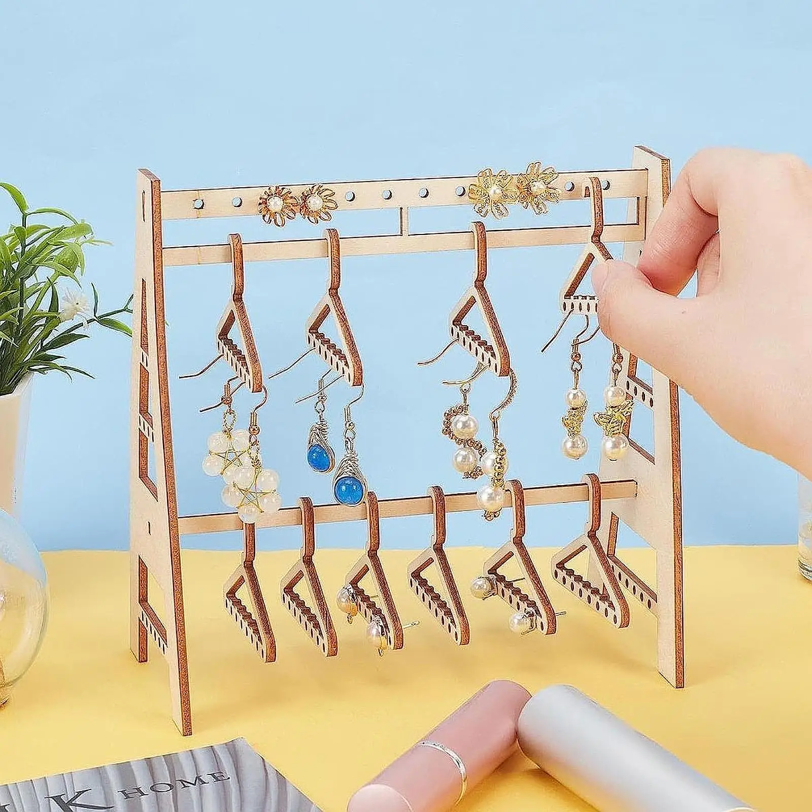 Earring Display Stand Wooden Earrings Storage Jewelry Stand Mini Coat Hanger Rack for Showcase Dresser Retail Store Desktop Hom