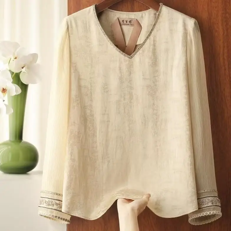 

Slimming plus Size Women's V-Ne Base irt k Pattern Embroidery Versatile T-irt Spring Autumn New Sle Commute Sle