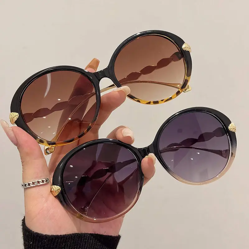 2024 NEW Fashion Woman Sunscreen Sunglasses Large circular frame