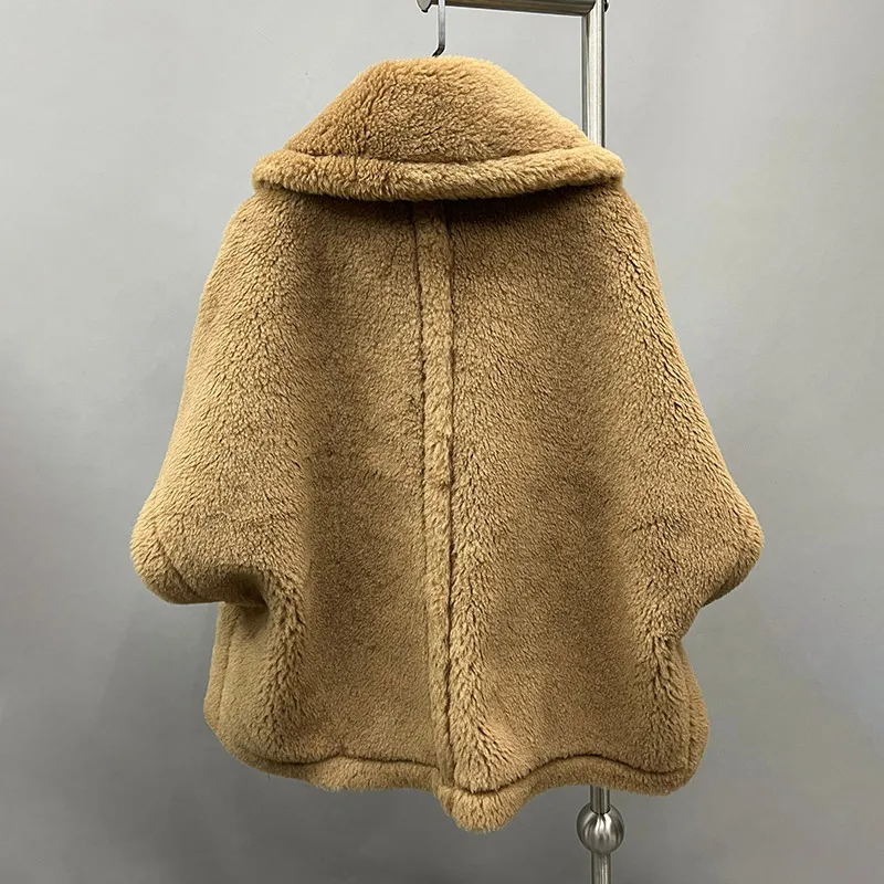 Manteaux d'hiver en laine naturelle pour femmes, manteaux courts en peluche, épais et chauds, manches courtes, Poncho d'extérieur