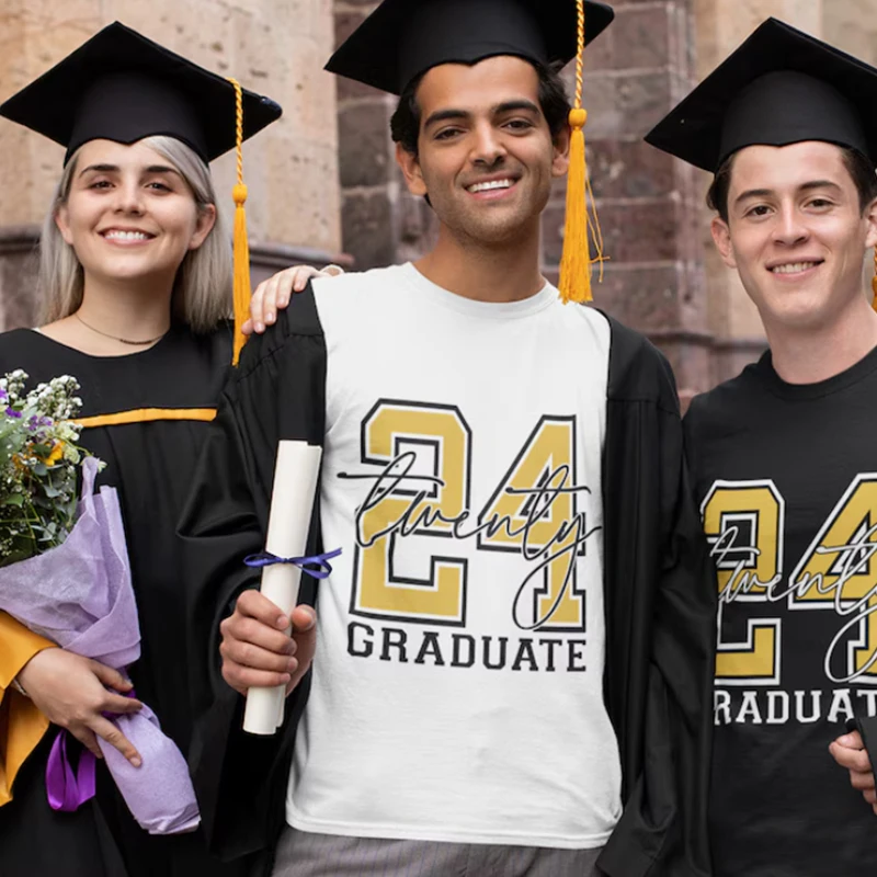 Camiseta de graduación de clase de 2024, camiseta personalizada para mayores, camisetas de escuela secundaria, regalo para mayores de clase 2024