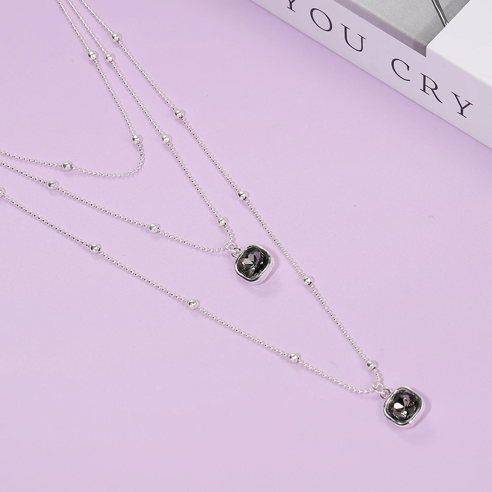 Heißer Trend: Geometrische Schwarze Quadratische Zirkon-Halskette mit Mehrschichtiger Perlenkette, Modischer Vielseitiger Schmuck, Großhandelsgeschenk