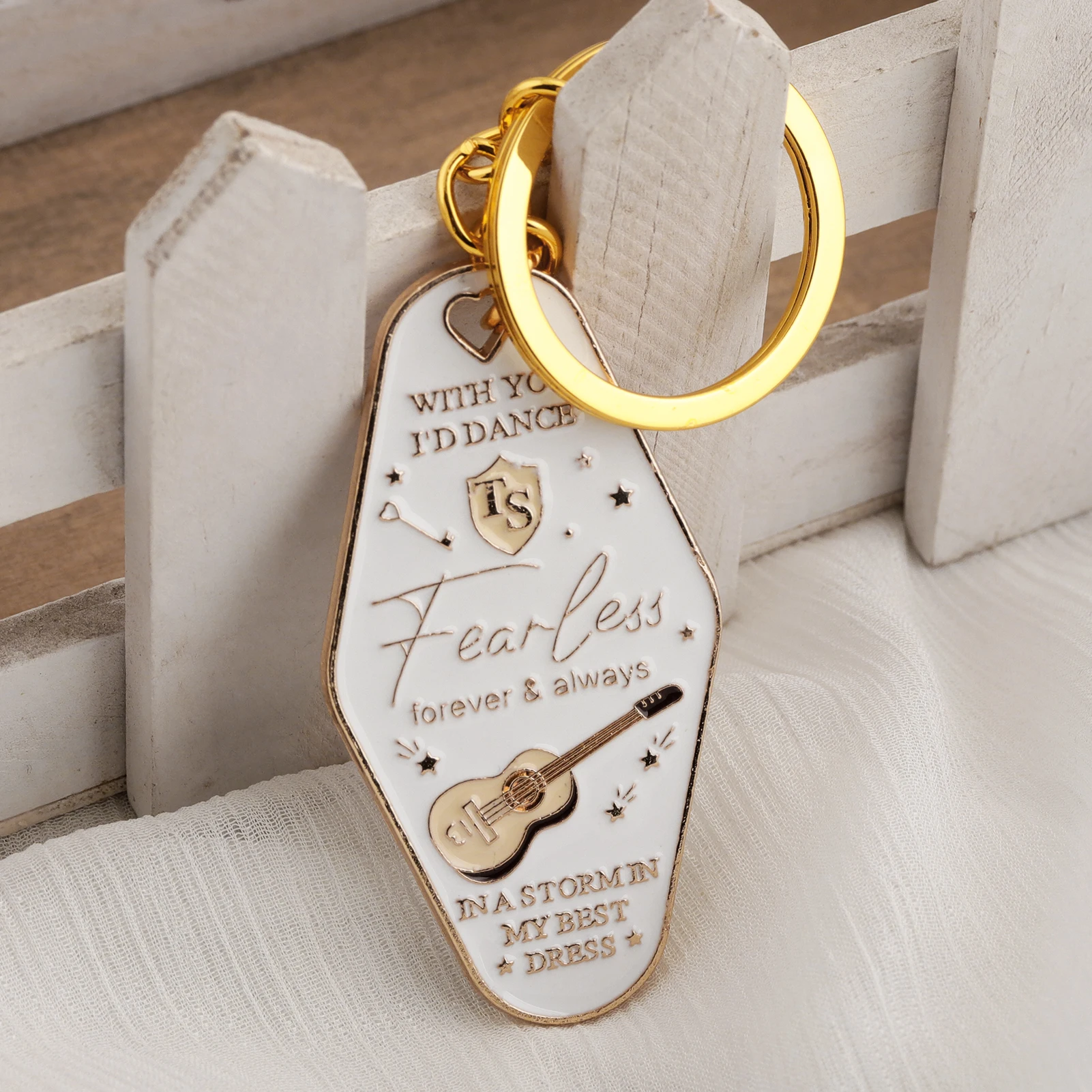 Let Go And Love Metal Keychain Taylor Swift Motel Album Charm Jewelry Accessory For Music Lovers Gift For Fans view 2