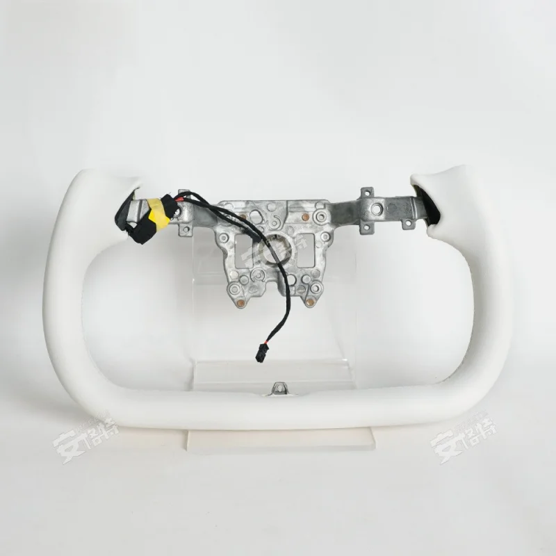

Suitable for Tesla Yoke steering wheel full leather stitching modification Model 3 car accessory modified steering wheel