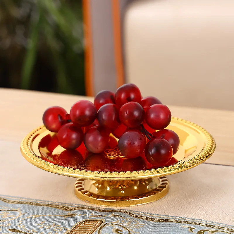 Antique Gold Metal Dessert Plates Embossed Pattern Decorative Fruit Plate for Wedding Party Banquets Events Tableware Decor
