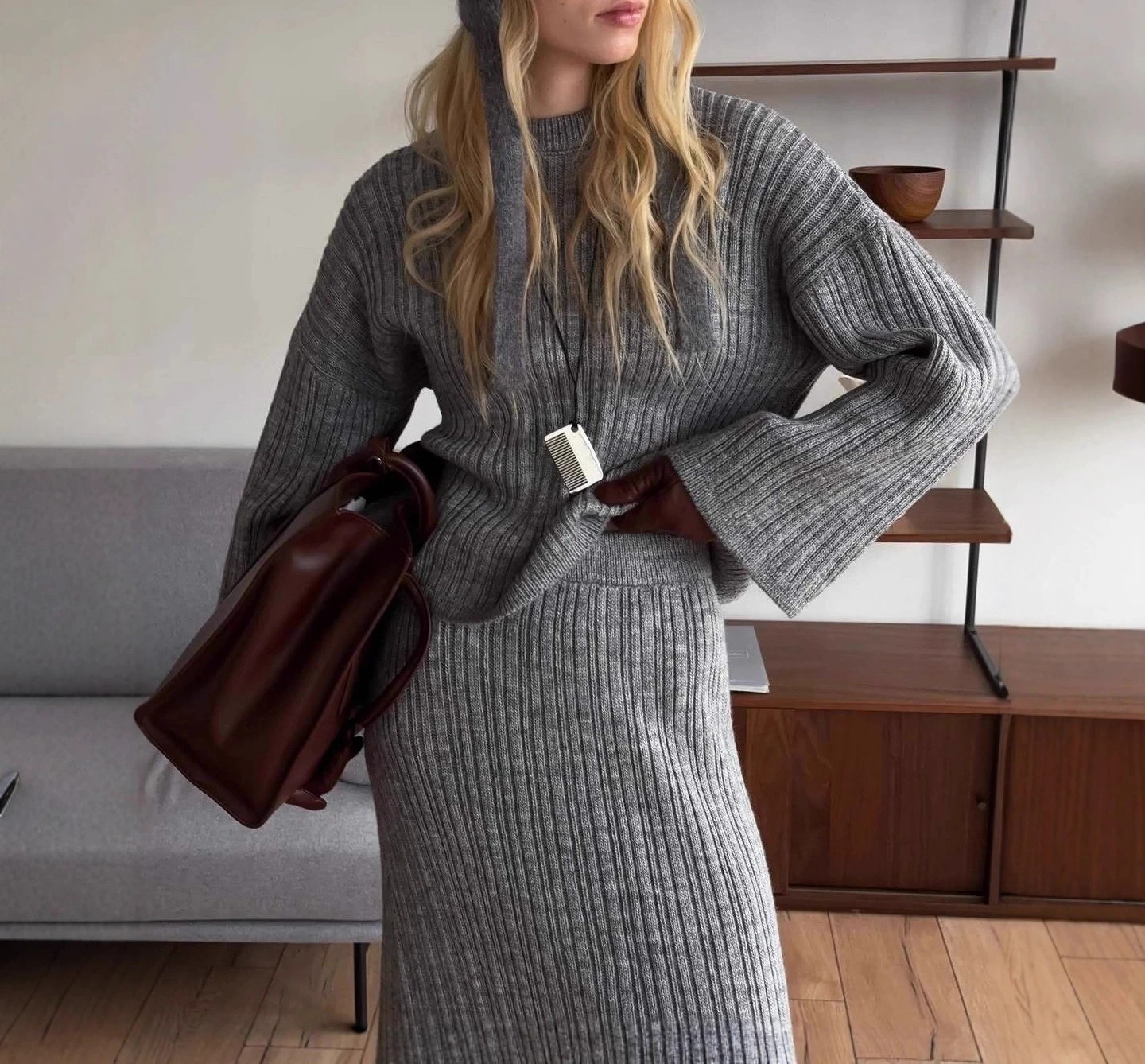 

Women's Loose Knit Sweater Wide-leg Pants and Scarf Three-piece Set Autumn and Winter Solid Color Crew Neck Twisted Sweater Set