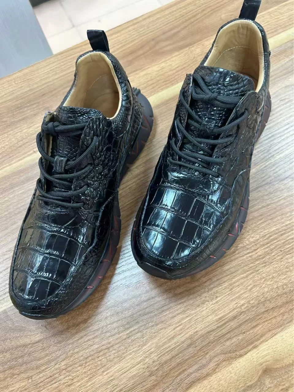 2025 new arrival Fashion Crocodile Skin causal shoes men,male Genuine leather sneakers  pdd697