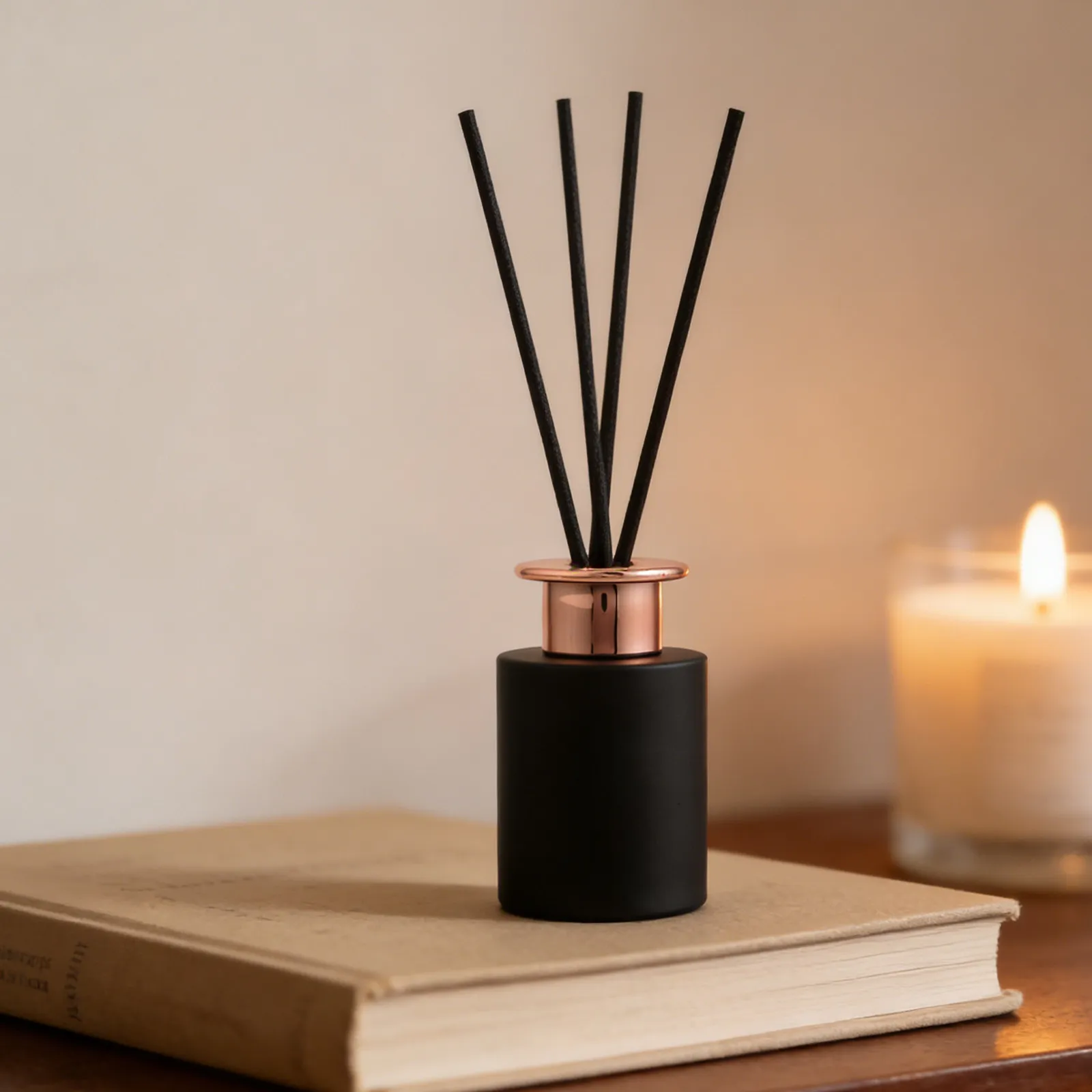 4pcs-black-glass-diffuser-bottles-mushroom-cap-empty-refillable-aromatherapy-containers-essential-oil-storage-decorative-home