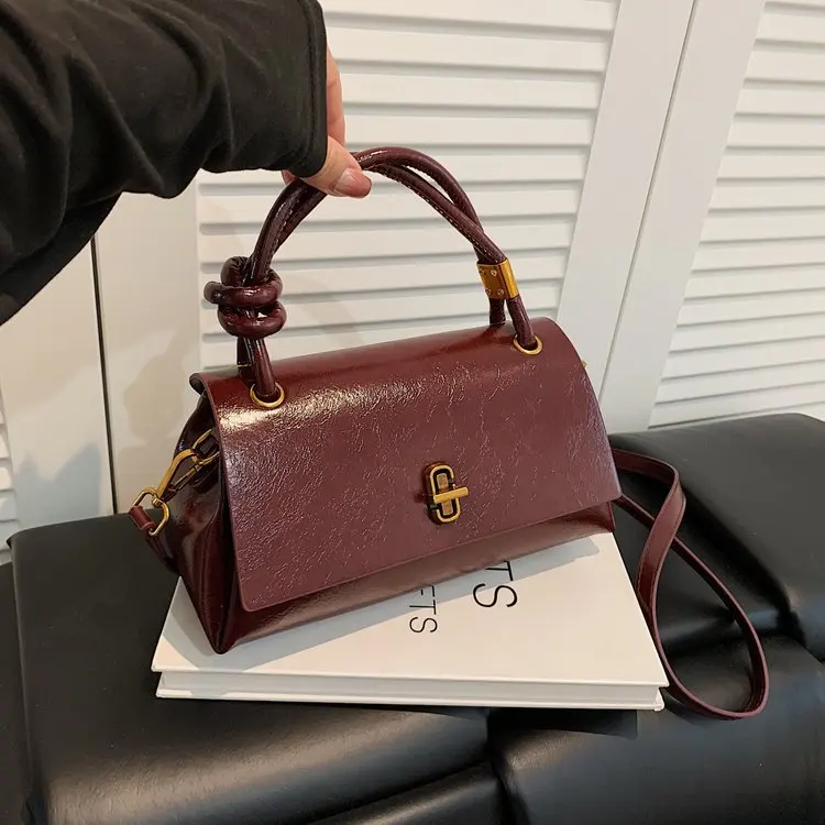 

New High-end Handbag for Women, Fashionable Shoulder Messenger Bag, Casual Small Square Bag, Versatile Commuting