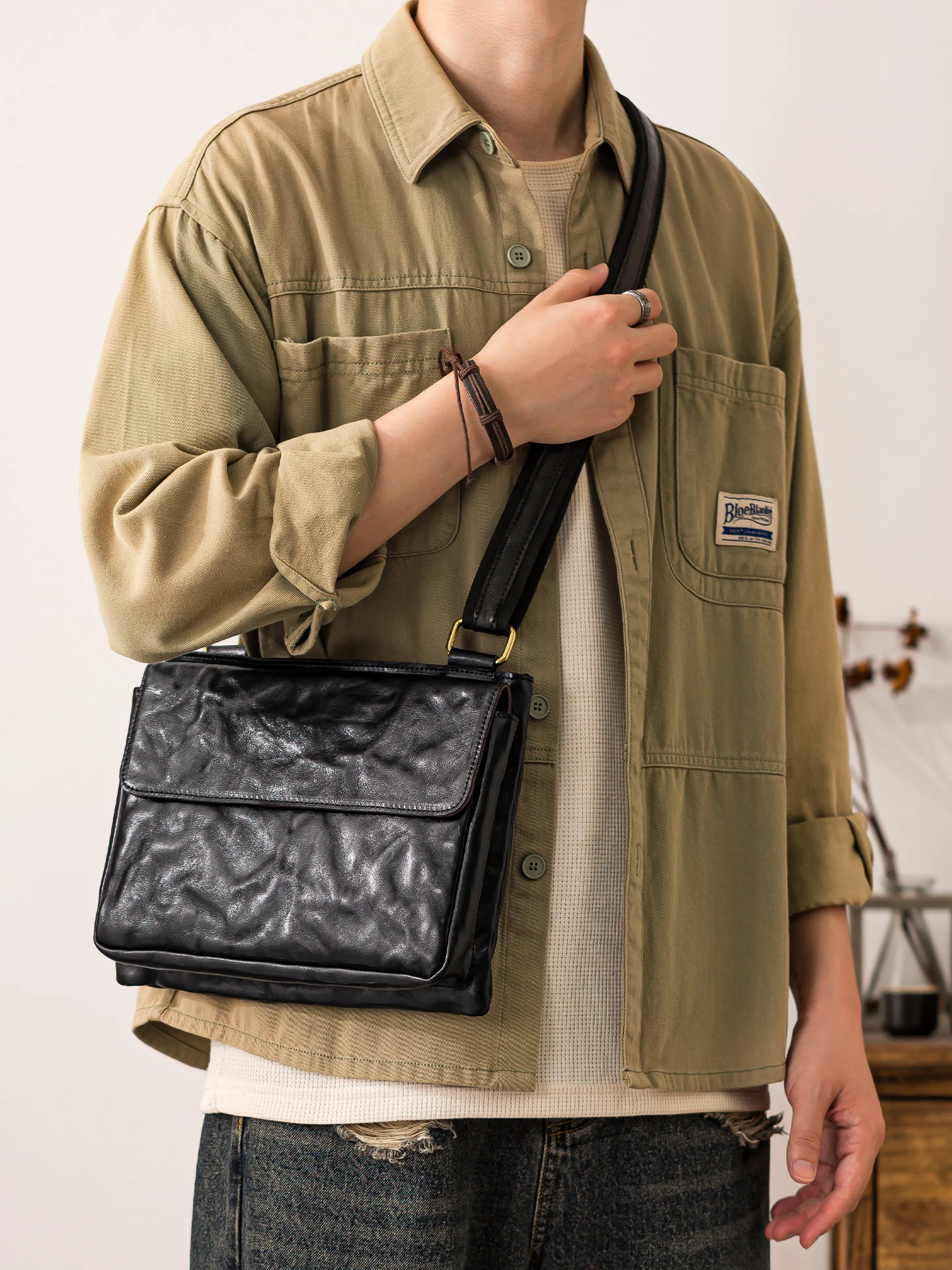 Casual vintage high quality real leather men's shoulder bag outdoor travel luxury handmade cow leather commuter crossbody bag
