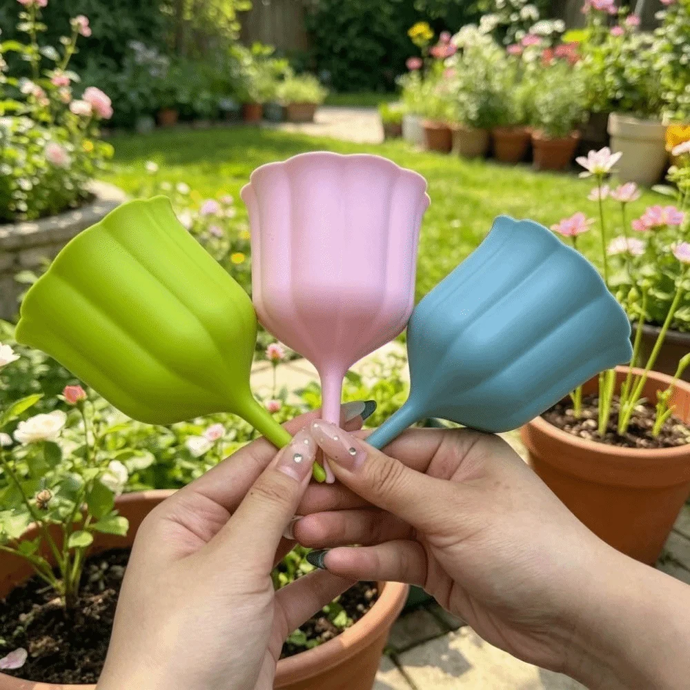 Water Dripper Portable Automatic Drip Irrigation System Plastic Moisturizing Self-Watering Stakes Mini Dripping Device Garden