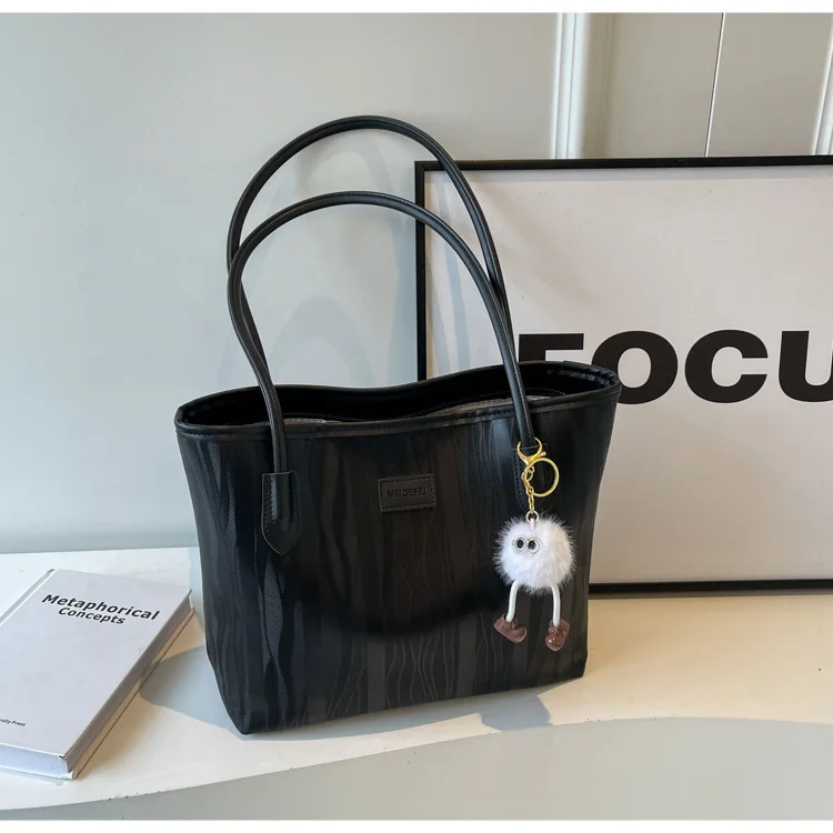 Tote bag women's large-capacity commuter bag college student class shoulder bag fashionable versatile handbag