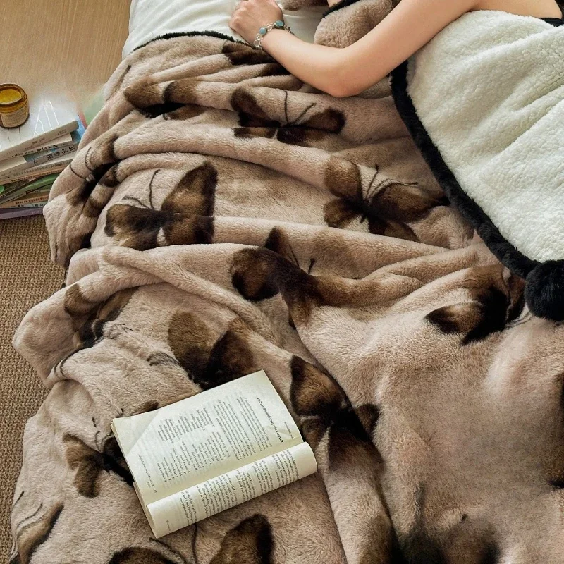 Office Shawl Blanket Winter Nap Sofa Carpet Premium Feel Flower Doublelayer Thick Plush Blanket Retro Brown Floral Bed Blanket