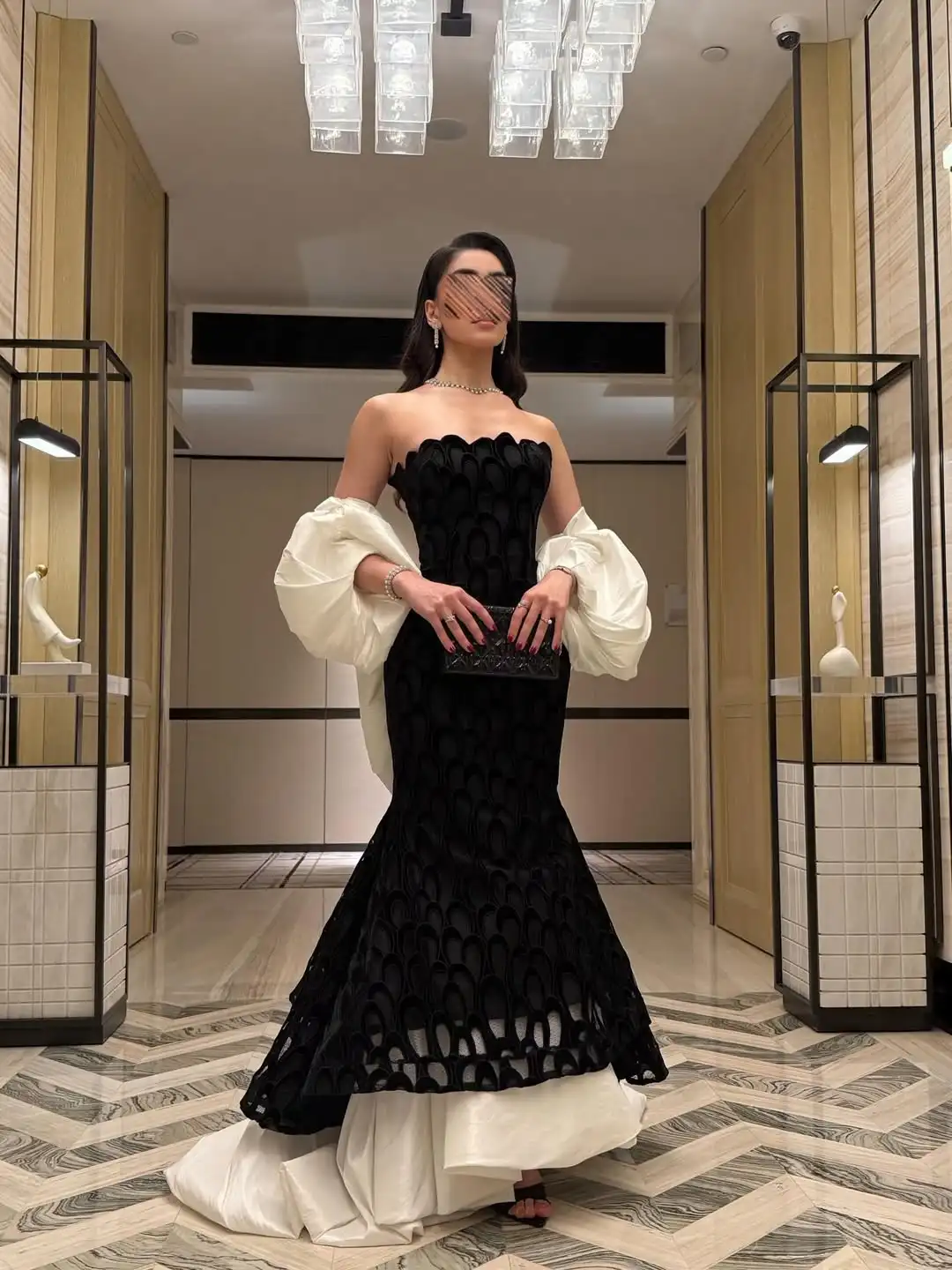 Design Chic Contrast Color Trend Mermaid Strapless Puff Sleeve 3D Pattern Detail Fabric Shawl Evening Prom Formal Party Gown