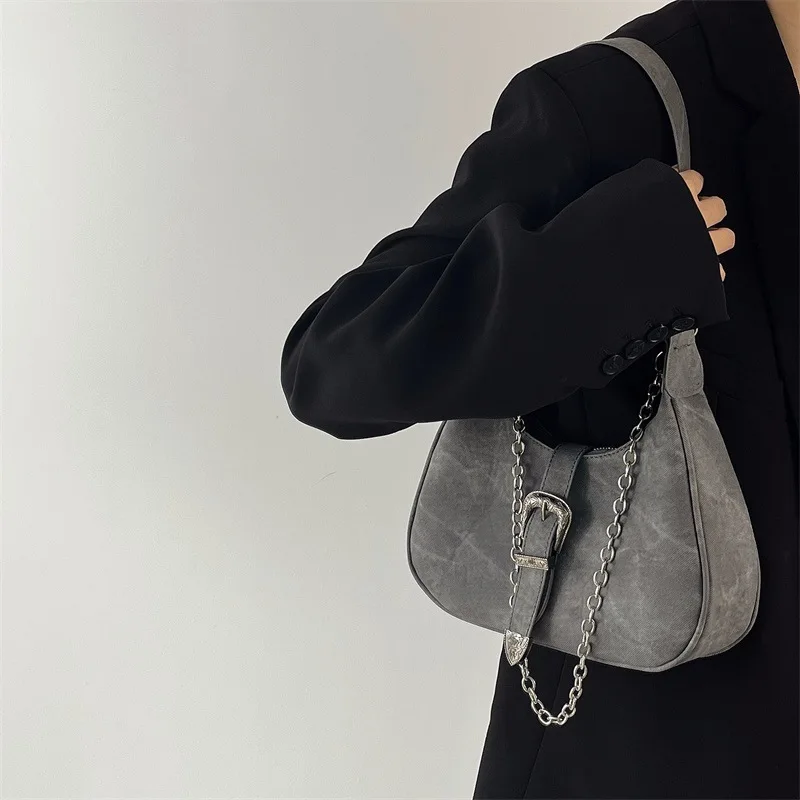 

New underarm chain bag, crescent bag, high-end and niche bag hand-held one shoulder crossbody bag, retro chain cool girl handbag