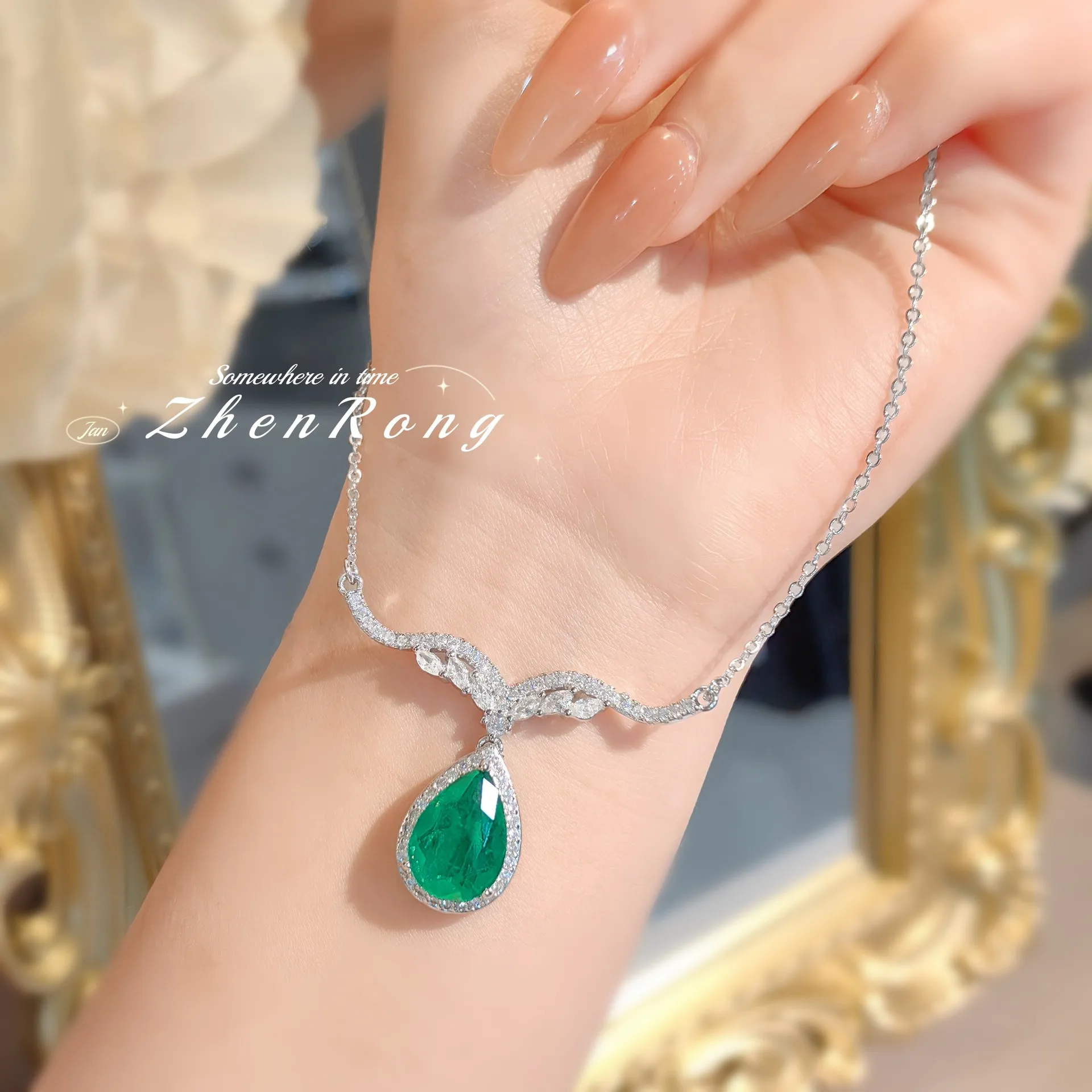French style cotton green zircon necklace for dinner, water droplet high carbon diamond collarbone necklace for women