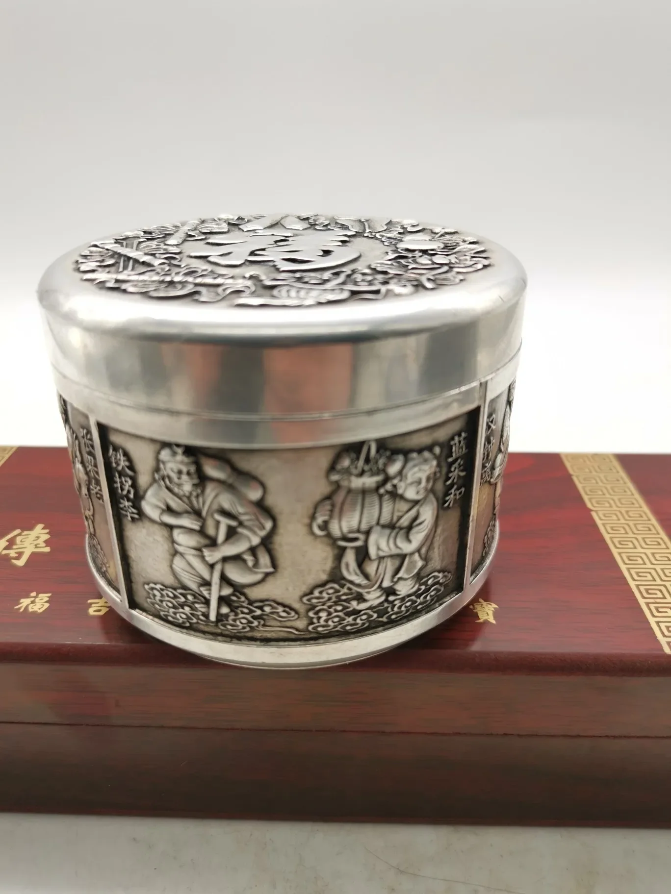 Silver-plated white copper Eight Immortals tea-leaves pot Decoration teapots copper pot decorative antique collection