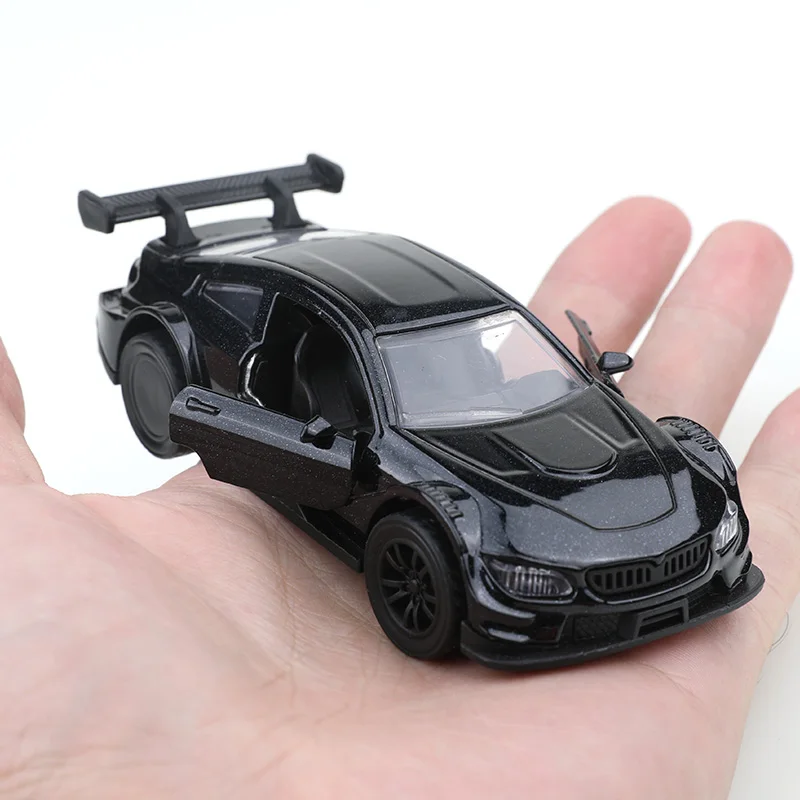 (Encíado) 1:38 modelo de coche de aleación simulación BMW M4 vehículo extraíble adornos de coche colección juguetes para niños