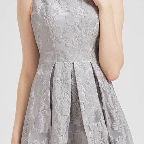 שמלות מוכנות ללבוש