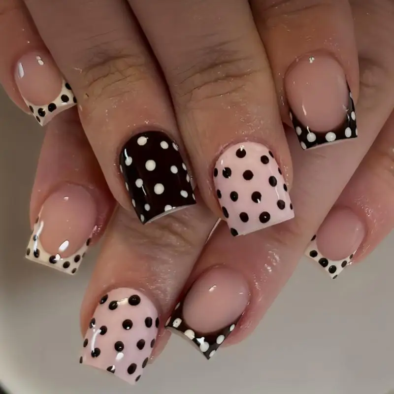 24Pcs Black White Zebra-printed Polka Dot French Style Press On Nails Short Square Shaped False Nails Sweet DIY Manicure Art