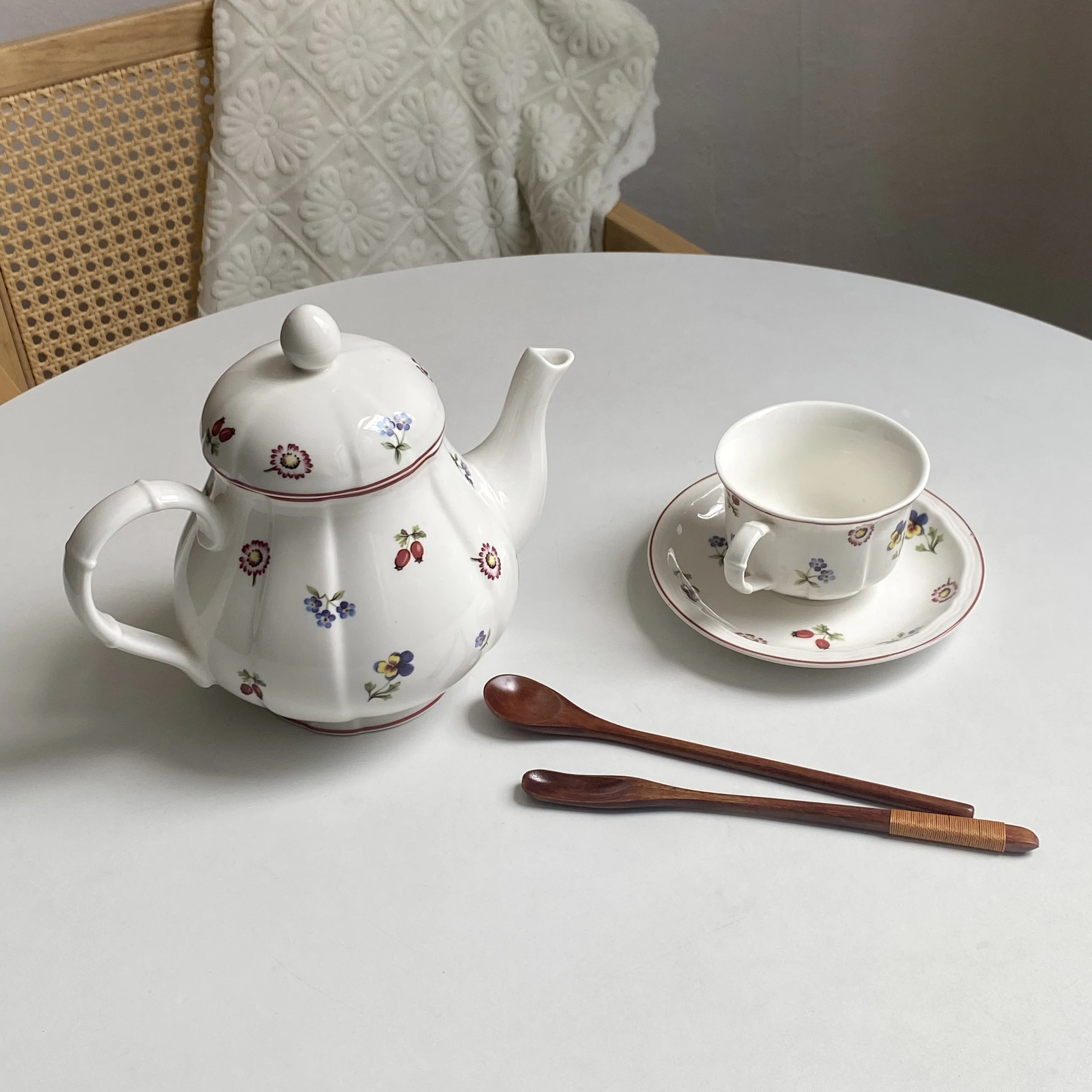 High-grade ceramic red edge small flower coffee cup set afternoon tea black tea quilt saucer teapot kettle