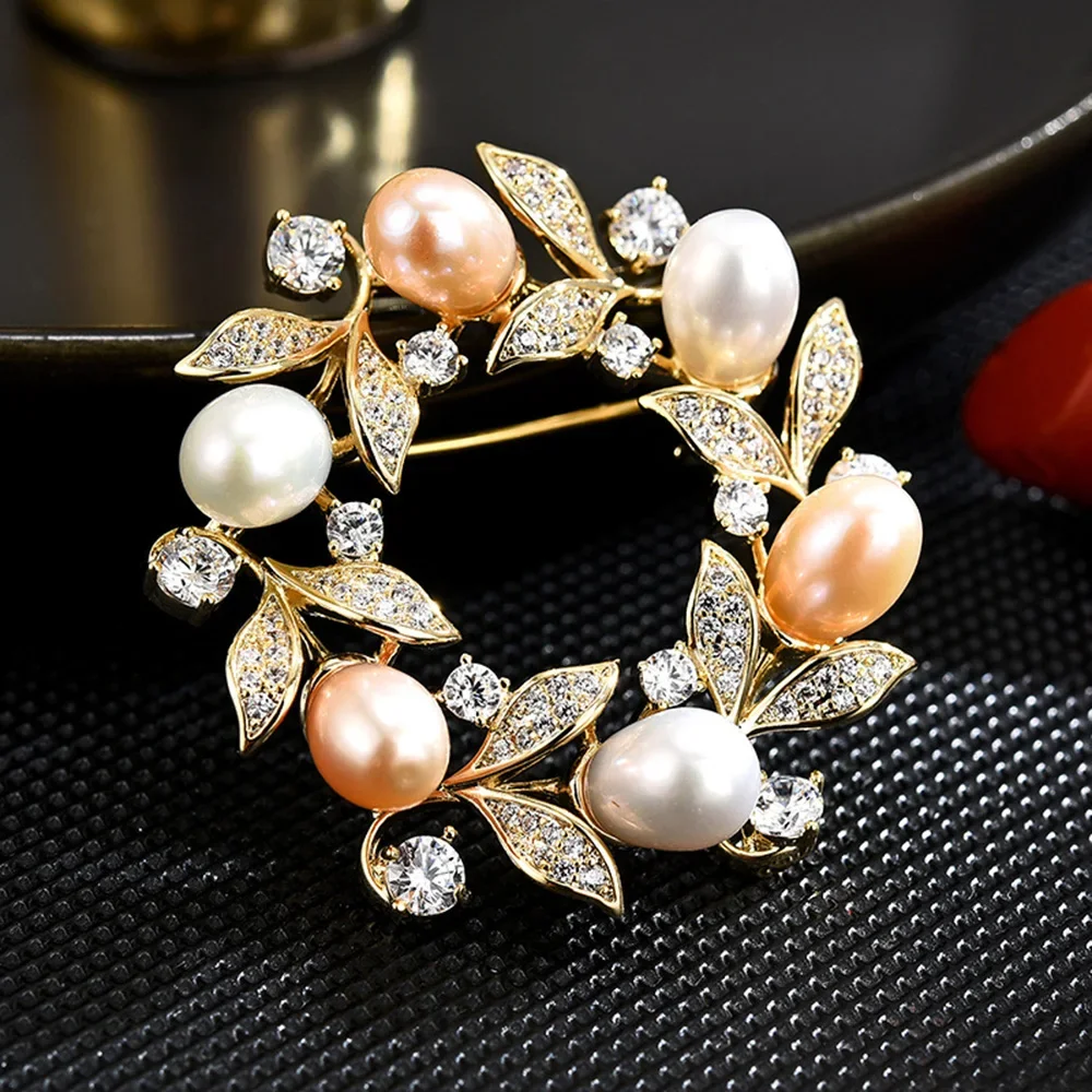 Trendy Pearl Zircon Olive Leaf Brooch Pins for Women Girls Rhinestones Wreath Party Wedding Accessories Jewelry Gift 2024