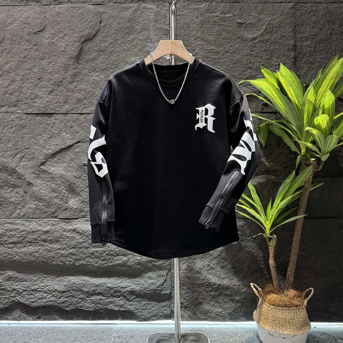 

Autumn and winter new trend arc zipper sleeve sweater fashion printing handsome t-shirt men