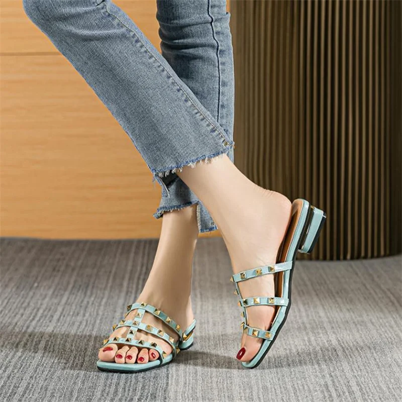 Summer New Women's Slippers Outdoor Sandals Casual Flat Shoes Stylish Metal Design Korean Style Office Wear Large Size 35-43
