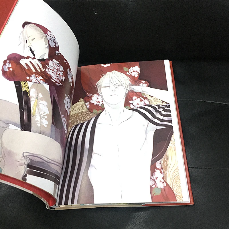 Книга с иллюстрациями Old Xian, 111 страниц
