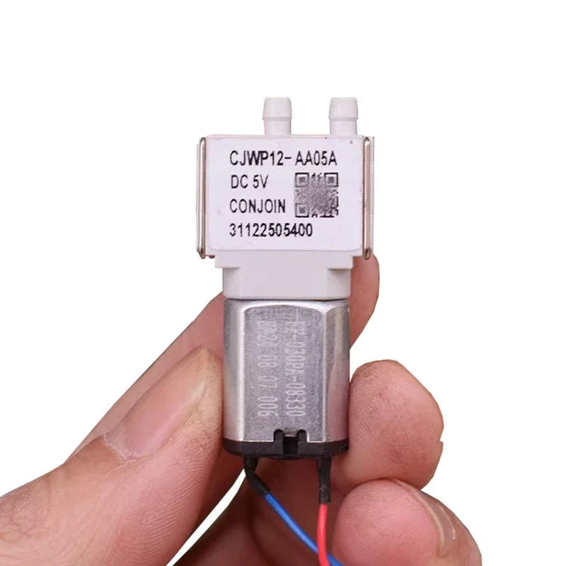 

Миниатюрный диафрагменный насос CJWP12 030, 5-6В, самовсасывающий, для перекачки жидкостей, для DIY проектов, роботов-уборщиков/пылесосов