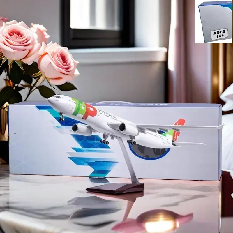 

Scale Diecast Resin 47CM 1:135 Model Air Portugal Airbus A330 With Light And Wheels Airplane Aircraft Collection Display Toy Fan