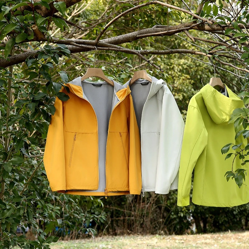 

Unisex Outdoor Windproof & Waterproof Hooded Soft Shell Jacket with Inner Mesh Lining