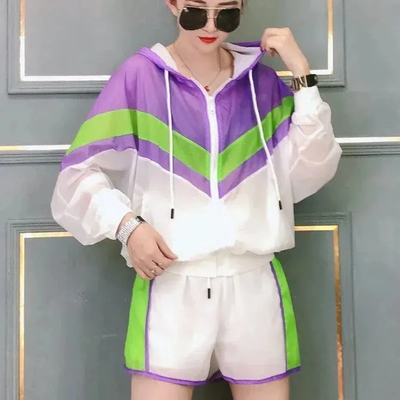 Summer Women's Sunscreen Clothing Suit Zipper Spliced Hooded Bat Sleeve Coat Loose Wide Leg Shorts Fashion Casual Two Piece Set