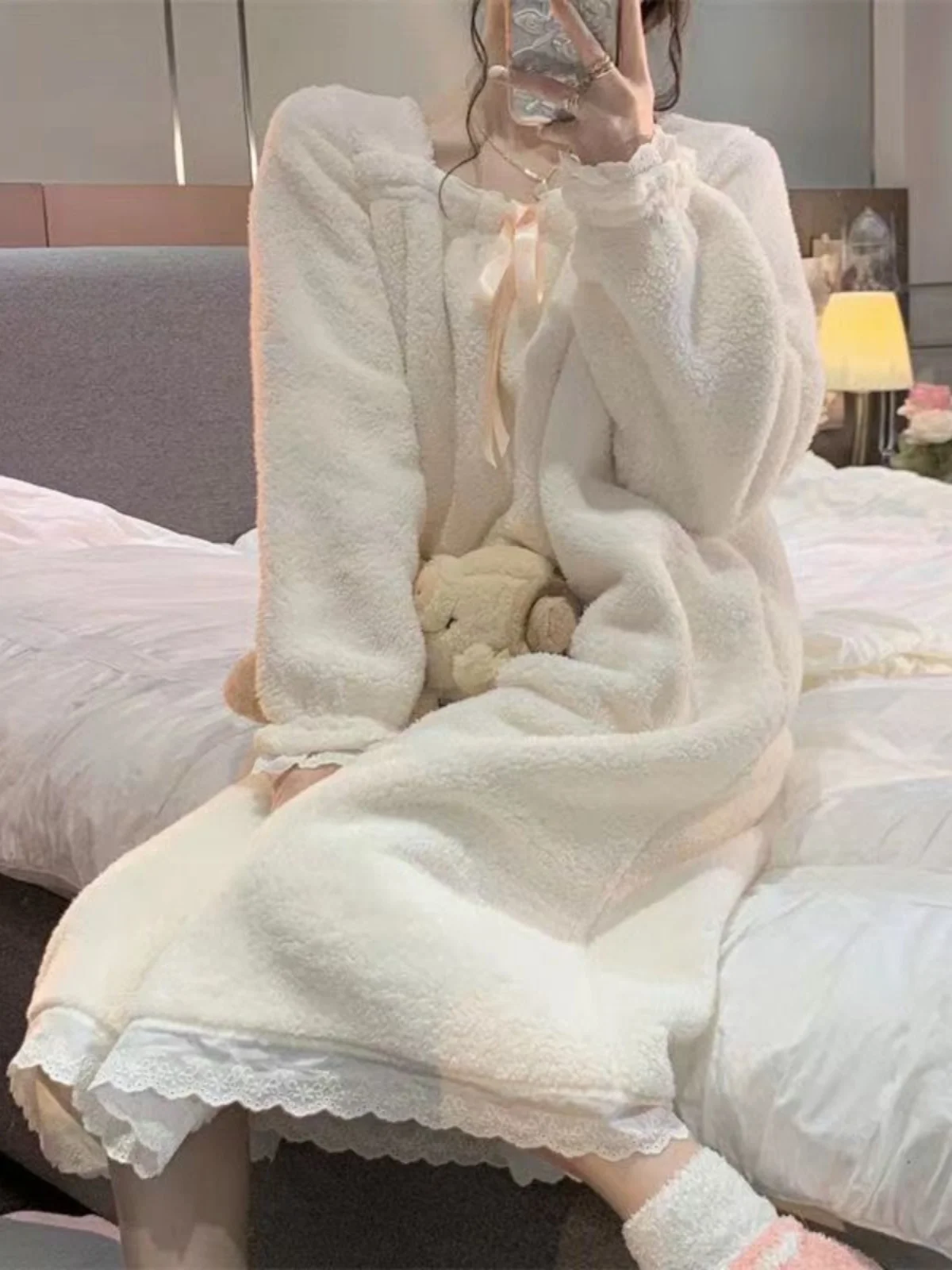 Sweet Coral Fleece Lined Thickened Long Sleeve Sleepwear Women's Home Clothes Dress round Neck Cartoon Pattern Casual Winter