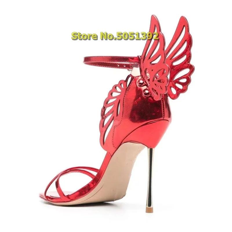 

2024 Metal Heel Butterfly Wing Sandals Cross Strap Red Nude White Fashion 2024 Summer Dress Shoes Open Toe Runway Sandals