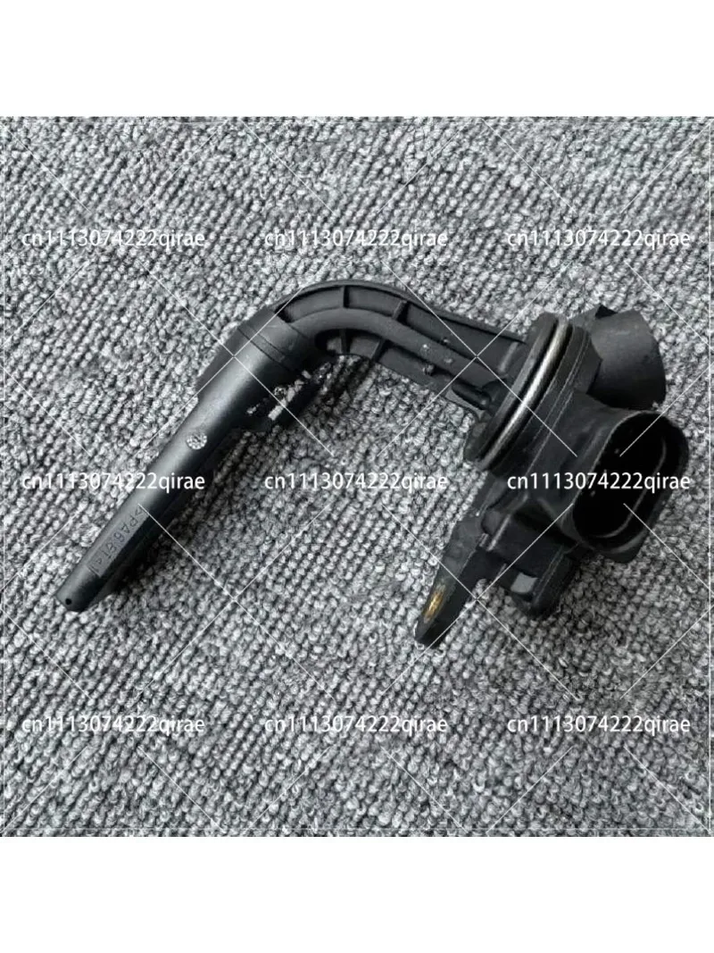 Suitable for 420907660 for R8 5.2 Oil Position Sensor Pressure Sensor