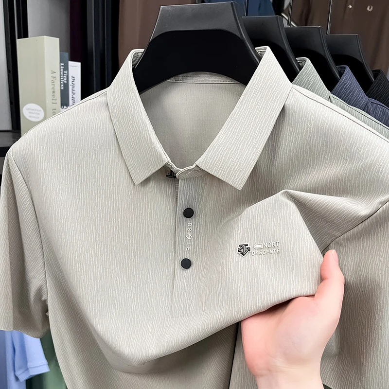 

Personality vertical stripe pattern men's short sleeve polo shirt trend brand emboss summer ice silk breathable cool new T-shirt