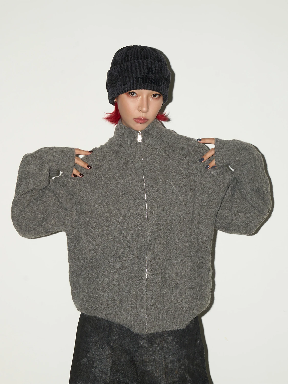 

Корейский свободный вязаный свитер MICHINNYON на молнии с узором «косы», повседневный пуловер унисекс, однотонный свитер с воротником-стойкой