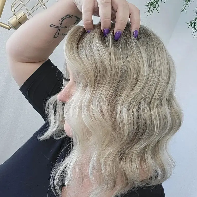 

New In Luxury Women's Wigs Short Wave Bob Ombre Blonde Synthetic HD Lace Front Wig Preplucked Hairline with Baby Hair Glueless