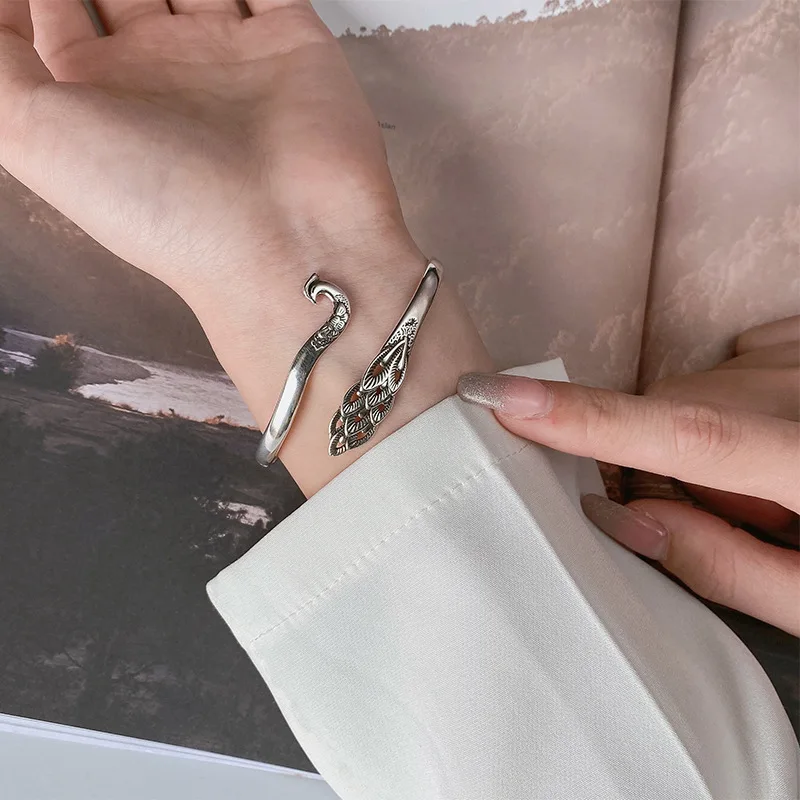 Ethnischer Stil Retro Exquisites Hohles Pfauen-Design 925 Sterling Silber Persönliches Tier-Motiv Offenes Antik-Design Armband SL039
