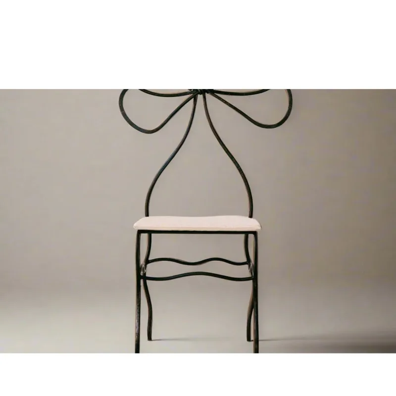 Modern light luxury Italian minimalist dining chair designer modern simple light luxury high-end villa area negotiation chair
