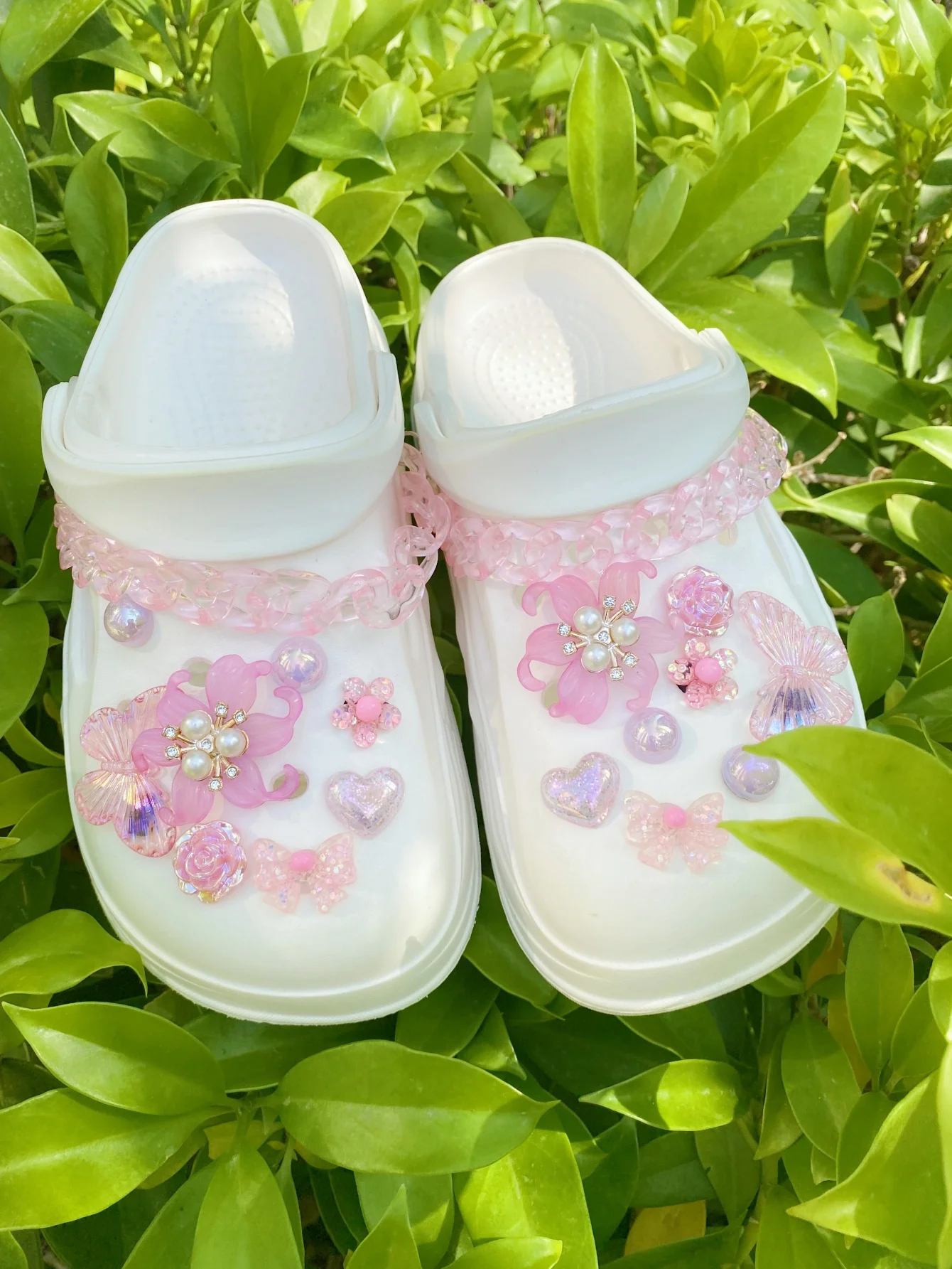 18 pcs Pink Flower DIY Detachable Garden Shoe Decorations with Removable Chain Fashionable Accessory for Footwear